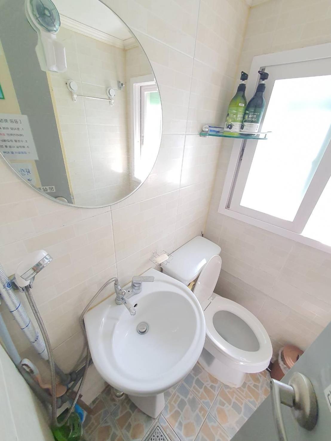 O2 Oneroomtel Shinonhyun Branch Сеул Экстерьер фото